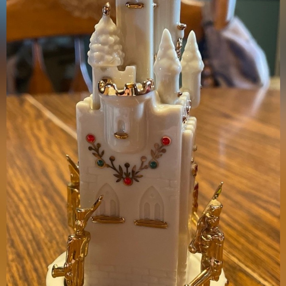 Lenox drummer boy castle